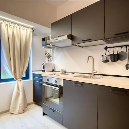 Suzzani 273 - Interno A4 * Milaan