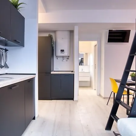 Suzzani 273 - Interno A4 Apartman